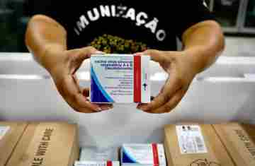  Governo começa a distribuir vacina contra vírus sincicial respiratório 